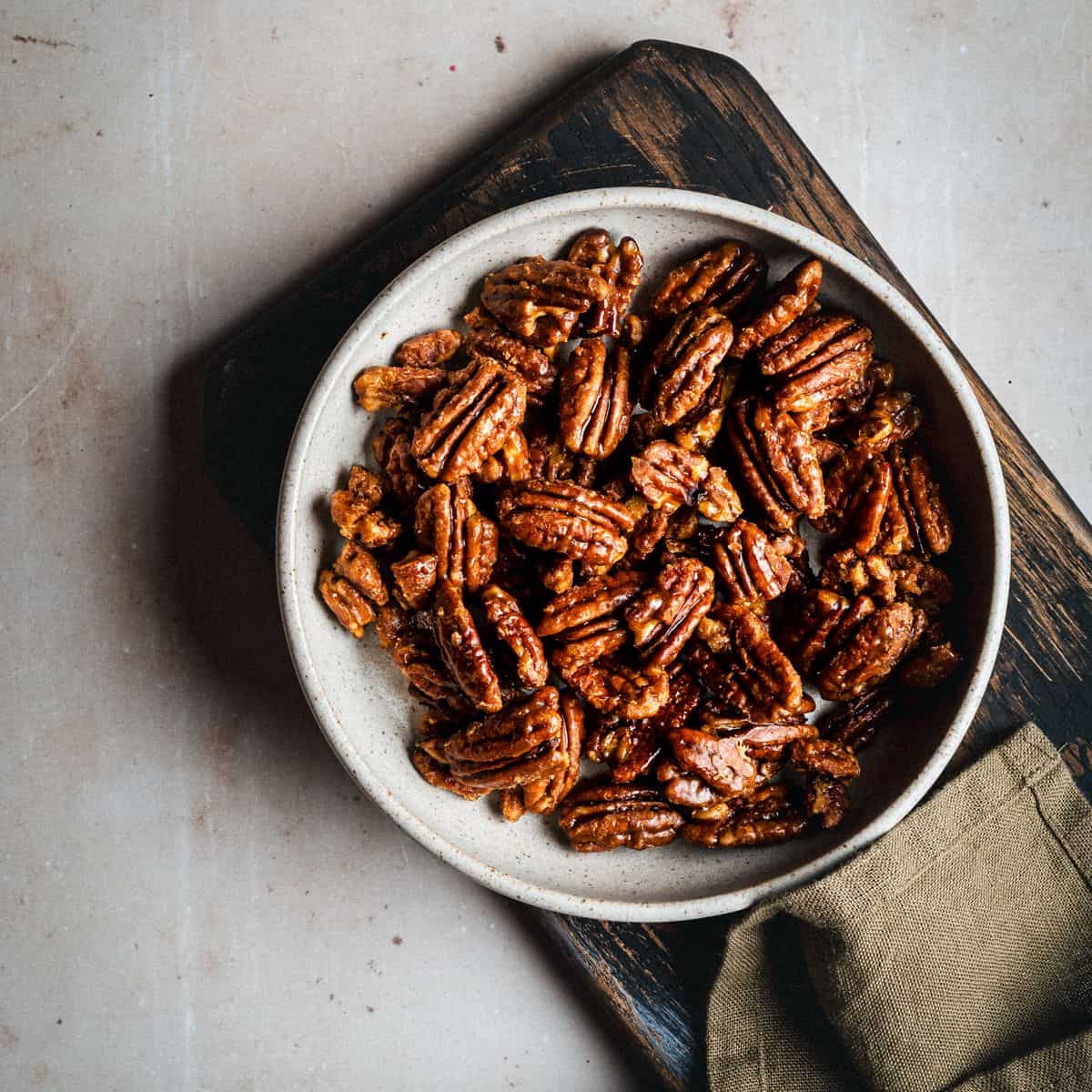 Easy Praline Pecans: Stovetop Recipe for Southern Candy